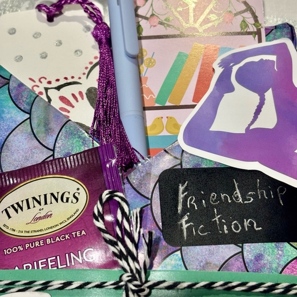 Gift friends blind date softcover new book - Picture 8 of 8